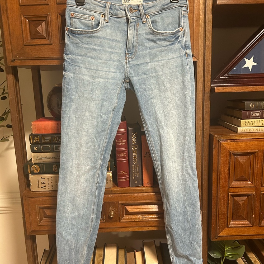 Zara Women's Denim Skinny Jeans - Picture 5 of 5